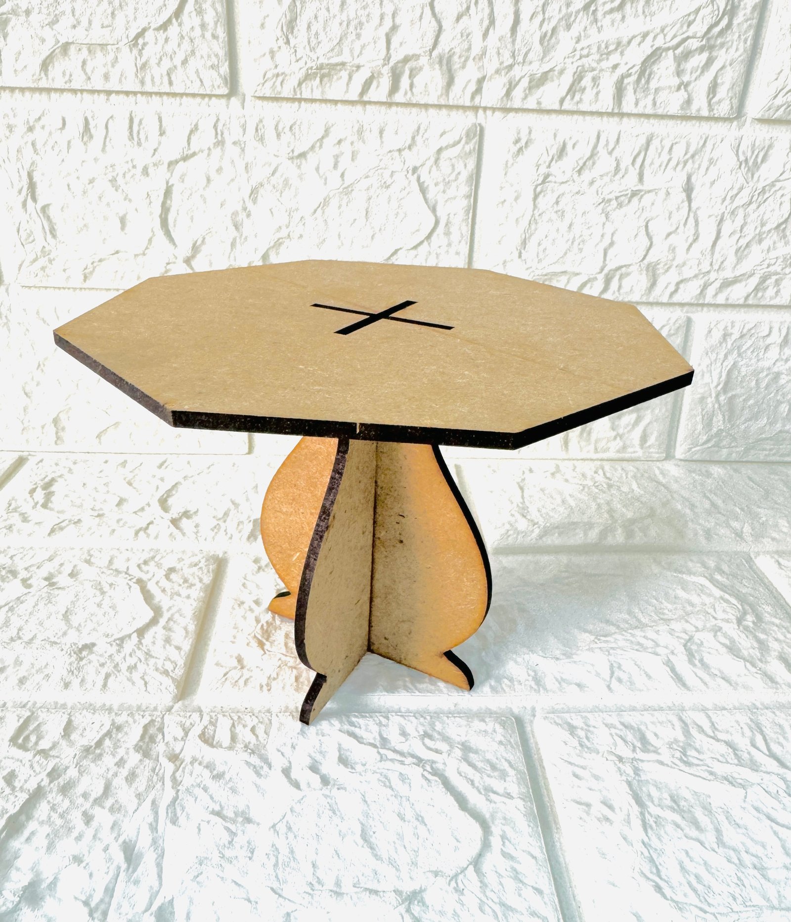 Mini hexagonal table