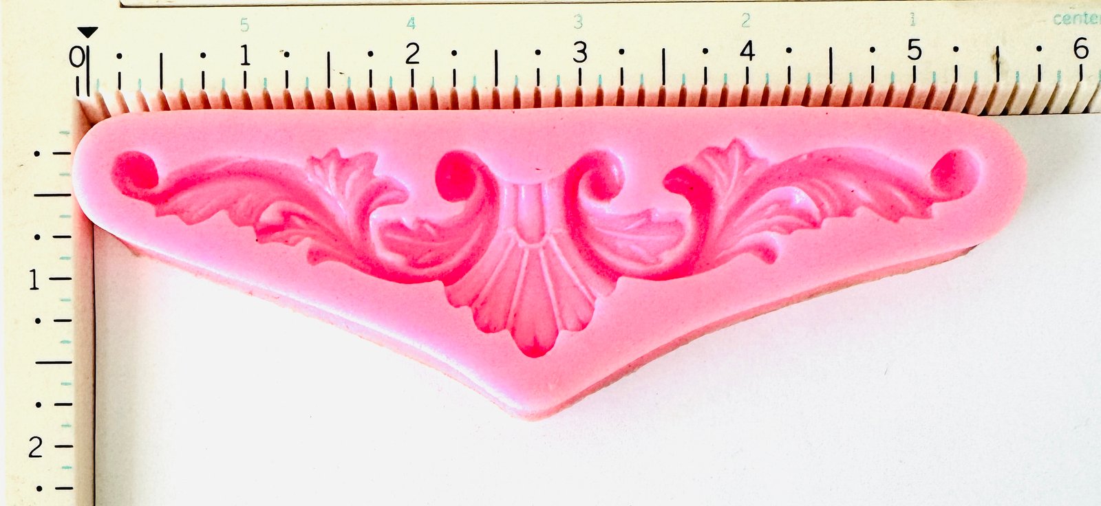 Vintage Corner Scroll Border Silicone Mould